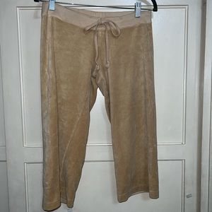 Juicy couture velour capri bottoms